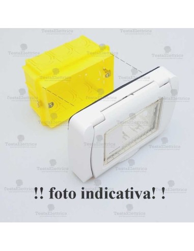 placca autoportante 3 posti IP55 compatibile Plana Vimar