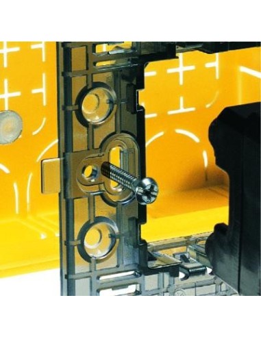 Scatola da incasso portafrutti 3 moduli 503E bticino 