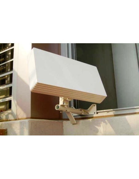 Antenna satellitare piatta Self-sat