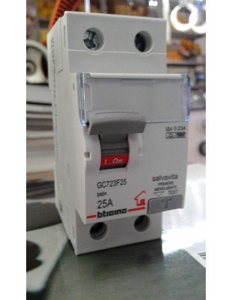 Differenziale tipo F 25A  220V Bticino
